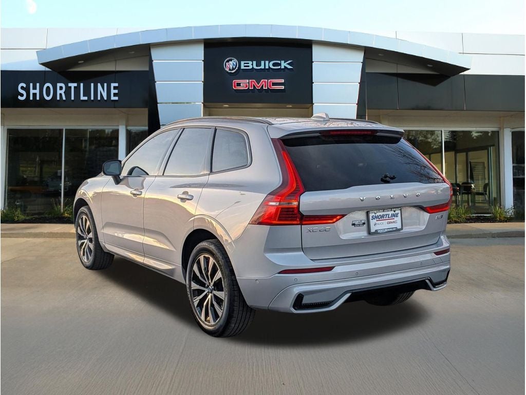 2024 Volvo XC60 Plus Dark Theme