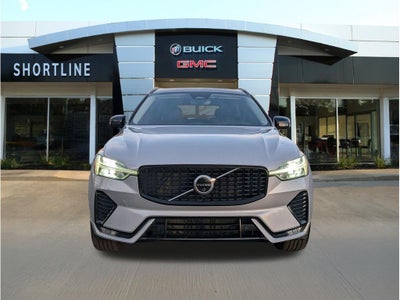 2024 Volvo XC60 Plus Dark Theme